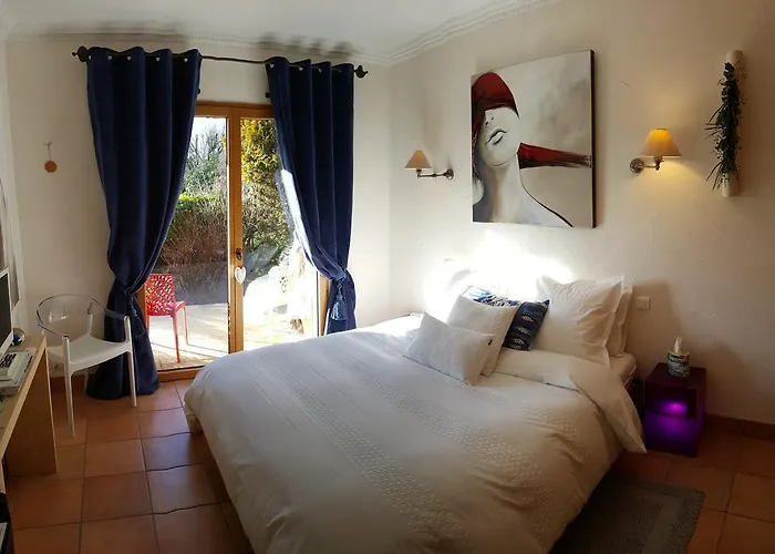 D'hotes La Breachere Bed & Breakfast *